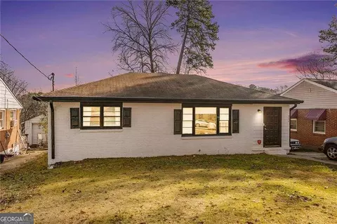 3172 Forrest Hills Dr, Hapeville, GA 30354