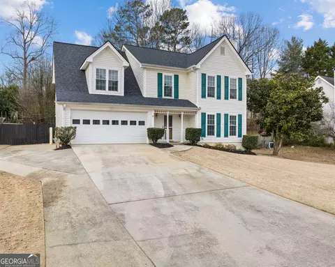 5670 Sugar Crossing Dr, Sugar Hill, GA 30518