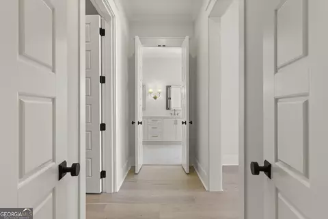 Entry Way - 4 Fred Dr, St. Simons, GA 31522 photo 3 of 4