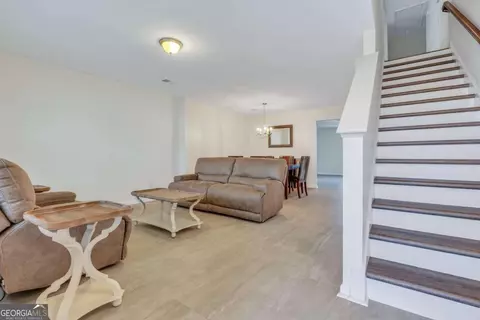109 Westwind Dr, Pooler, GA 31322 photo 3