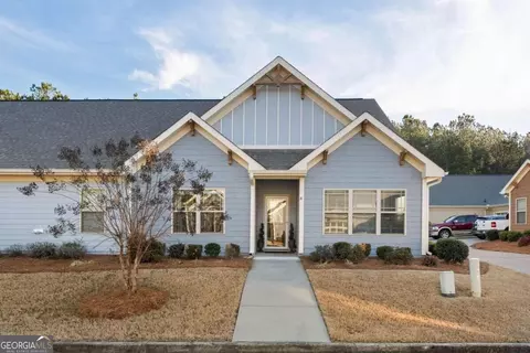 41 William Dr NE, White, GA 30184