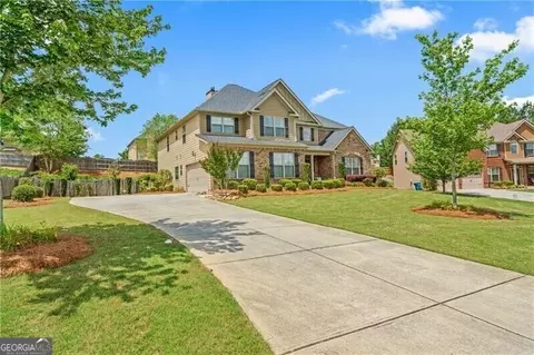 419 Oatgrass Dr, Grayson, GA 30017