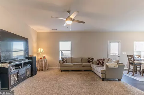 668 Independence Ave, Pendergrass, GA 30567 photo 7