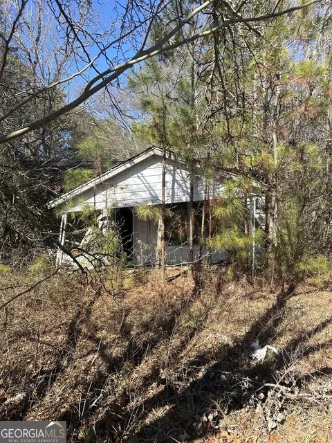 5625 Lake Acworth Dr NW, Acworth, GA 30101
