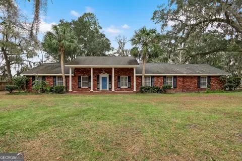 819 Devon Dr, Saint Marys, GA 31558