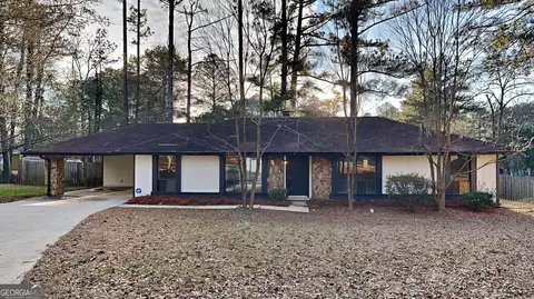 826 Brannock Ct, Jonesboro, GA 30238
