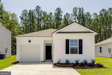 139 Hazy Ln, Hinesville, GA 31313