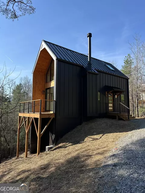 106 Brannon Rdg, Young Harris, GA 30582