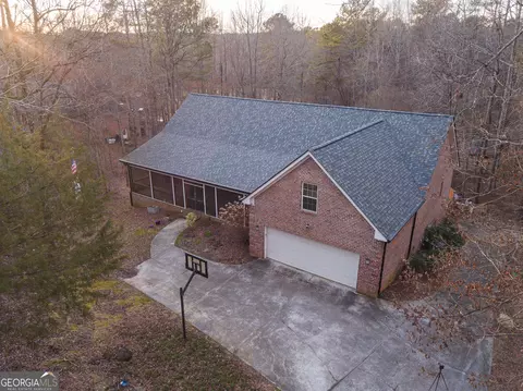 145 Little Haynes Dr, Loganville, GA 30052