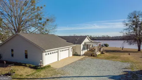 1310 Twin Rivers Rd, Greensboro, GA 30642