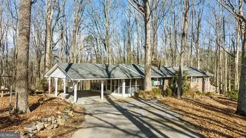 7415 Hopkins Rd, Chattahoochee Hills, GA 30268