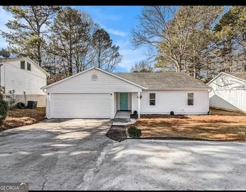 2073 Phillips Rd, Lithonia, GA 30058