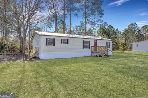 78 Huckaberry Ln NE, Ludowici, GA 31316