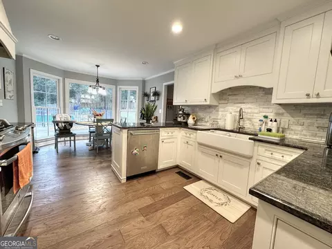 726 Camellia Dr, Lagrange, GA 30240 photo 8