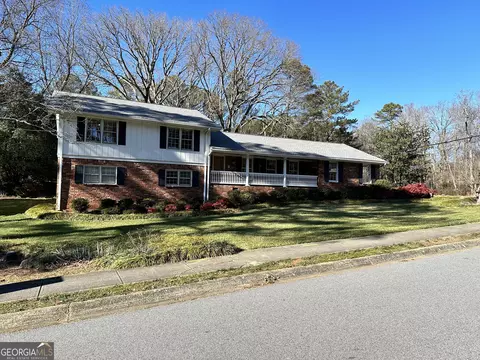 2722 Gleneagles Dr, Tucker, GA 30084