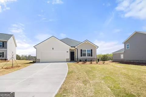310 Arnica Dr #137, Locust Grove, GA 30248