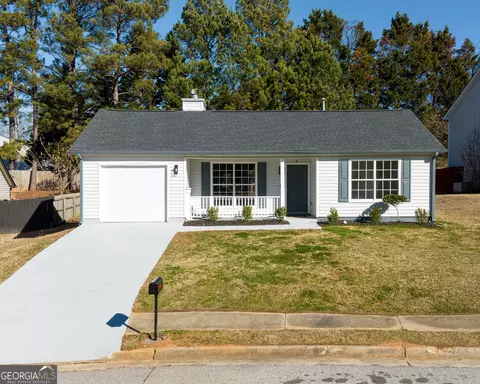 8174 Hynds Springs Ln, Jonesboro, GA 30238