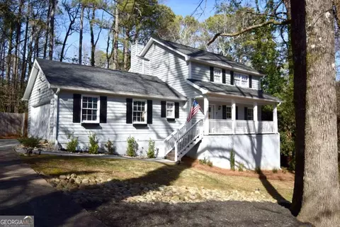 315 Royal Oaks Ter, Stone Mountain, GA 30087