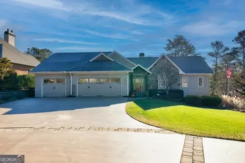 6235 Woodlake Dr, Buford, GA 30518