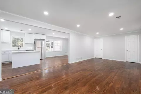 583 Rays Rd, Stone Mountain, GA 30083 photo 5
