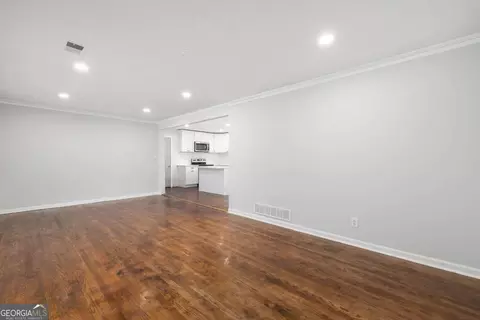 583 Rays Rd, Stone Mountain, GA 30083 photo 4