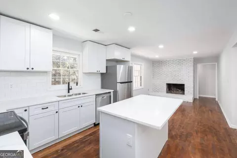 583 Rays Rd, Stone Mountain, GA 30083 photo 8