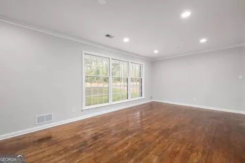 583 Rays Rd, Stone Mountain, GA 30083 photo 3
