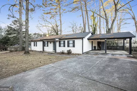 7573 Asbury Manor Dr, Lithonia, GA 30058