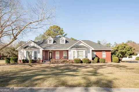 1303 Baltimore Cir, Waycross, GA 31501