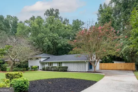 2847 Ponderosa Cir, Decatur, GA 30033