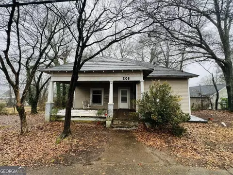 206 Buchanan St N, Bremen, GA 30110