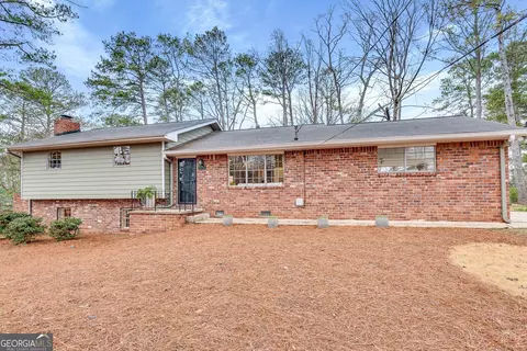2936 Harcourt Dr, Decatur, GA 30033