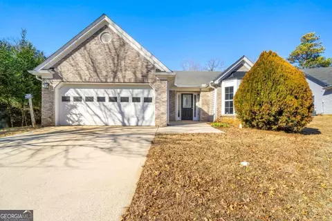 2498 Miller Oaks Cir, Decatur, GA 30035