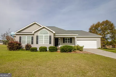 321 Teakwood Ct, Statesboro, GA 30458