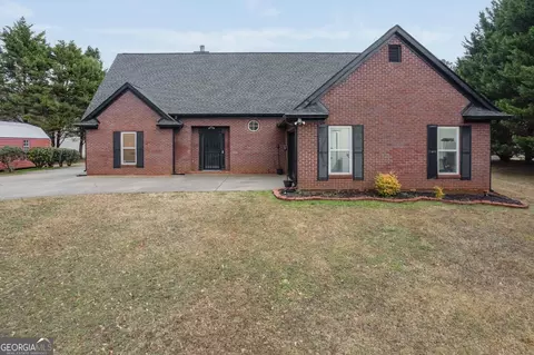 92 Vale, Newnan, GA 30265