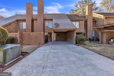 85 Willowick Dr, Lithonia, GA 30038