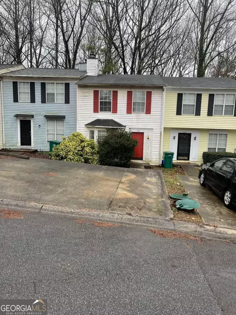 1098 Huntington Dr SE, Smyrna, GA 30082