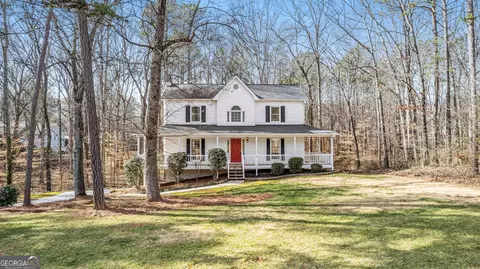 555 Maplelake Dr, Acworth, GA 30101