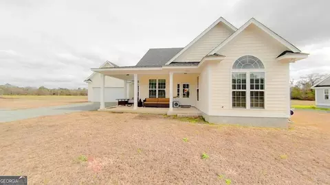 1516 Upper Hawthorne Trl, Cairo, GA 39828