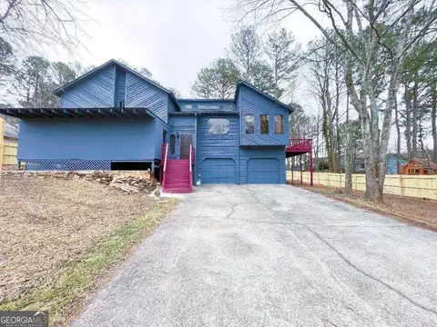6606 Catawba Dr, Acworth, GA 30102