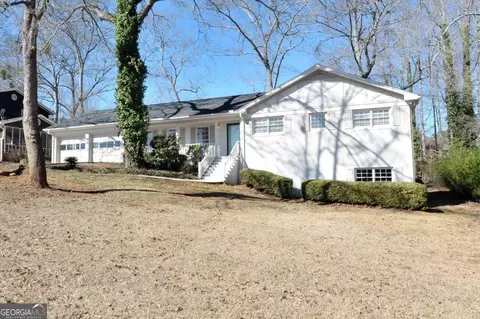 1316 Frontier Trl, Sugar Hill, GA 30518