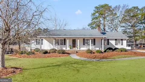 134 E Allison Cir, Carrollton, GA 30117