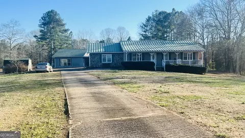 162 Old Roanoke Rd, Bowdon, GA 30108