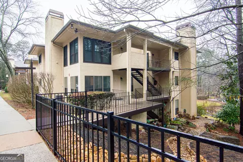 1107 SE Killarney Rd, Smyrna, GA 30080