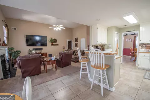 Kitchen - 12697 Simmons Rd, Hampton, GA 30228 photo 7 of 7