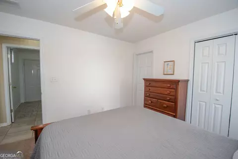 Bedroom - 12697 Simmons Rd, Hampton, GA 30228 photo 7 of 9