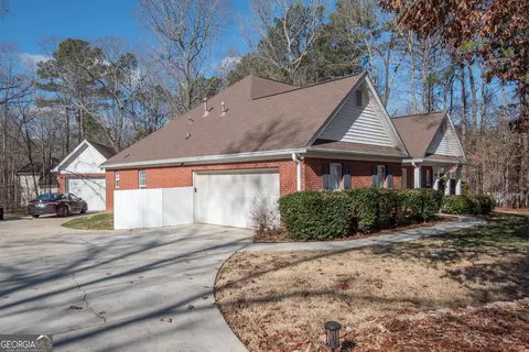 Exterior - 12697 Simmons Rd, Hampton, GA 30228 photo 10 of 11