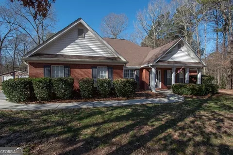 Exterior - 12697 Simmons Rd, Hampton, GA 30228 photo 4 of 11