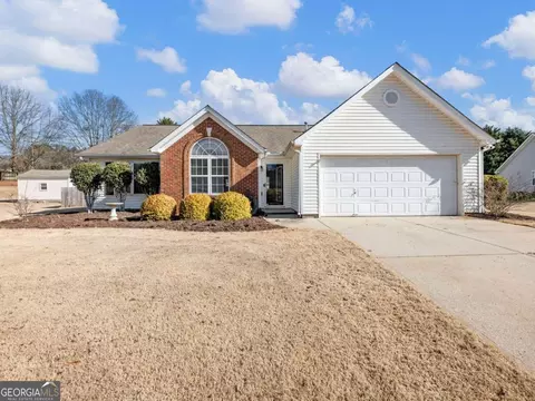 5819 Meadowfield Trce, Flowery Branch, GA 30542