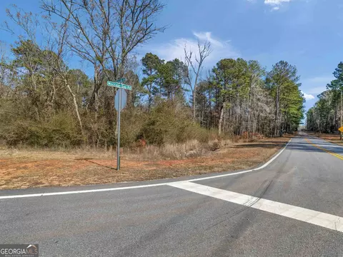 1190 Moccasin Gap, Locust Grove, GA 30248